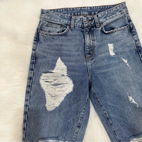 Carmar LF Distressed Jeans Size 26 - Picture 3 of 6